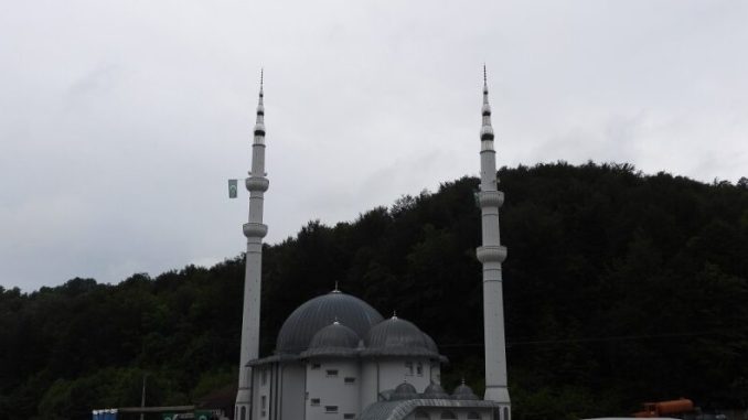Dzamijamahmicmost-800x445